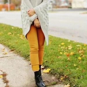 YELLOW Skinny pants
